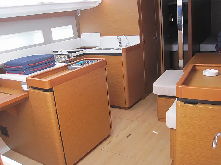 Sun Odyssey 440 - 