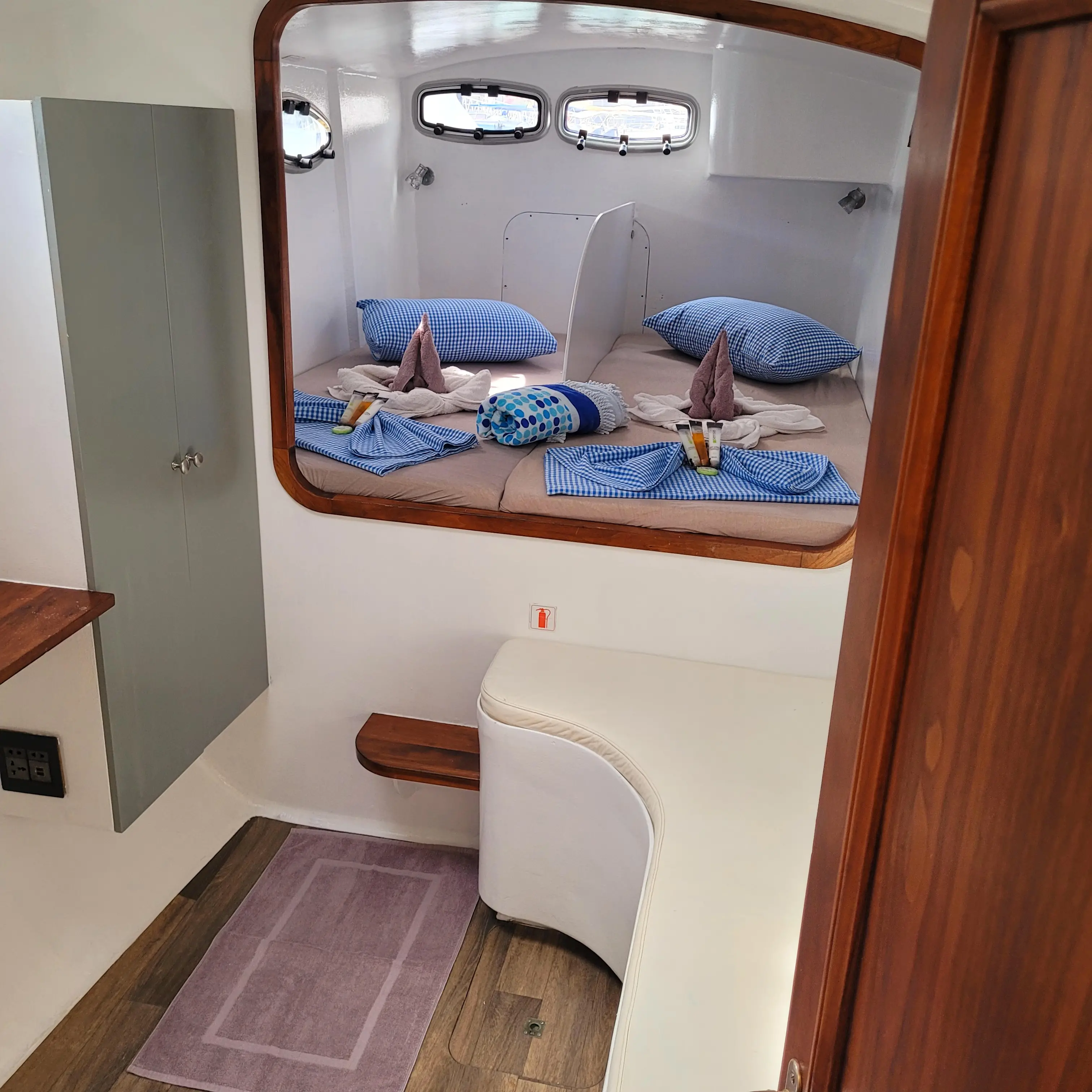 DH 550 - 