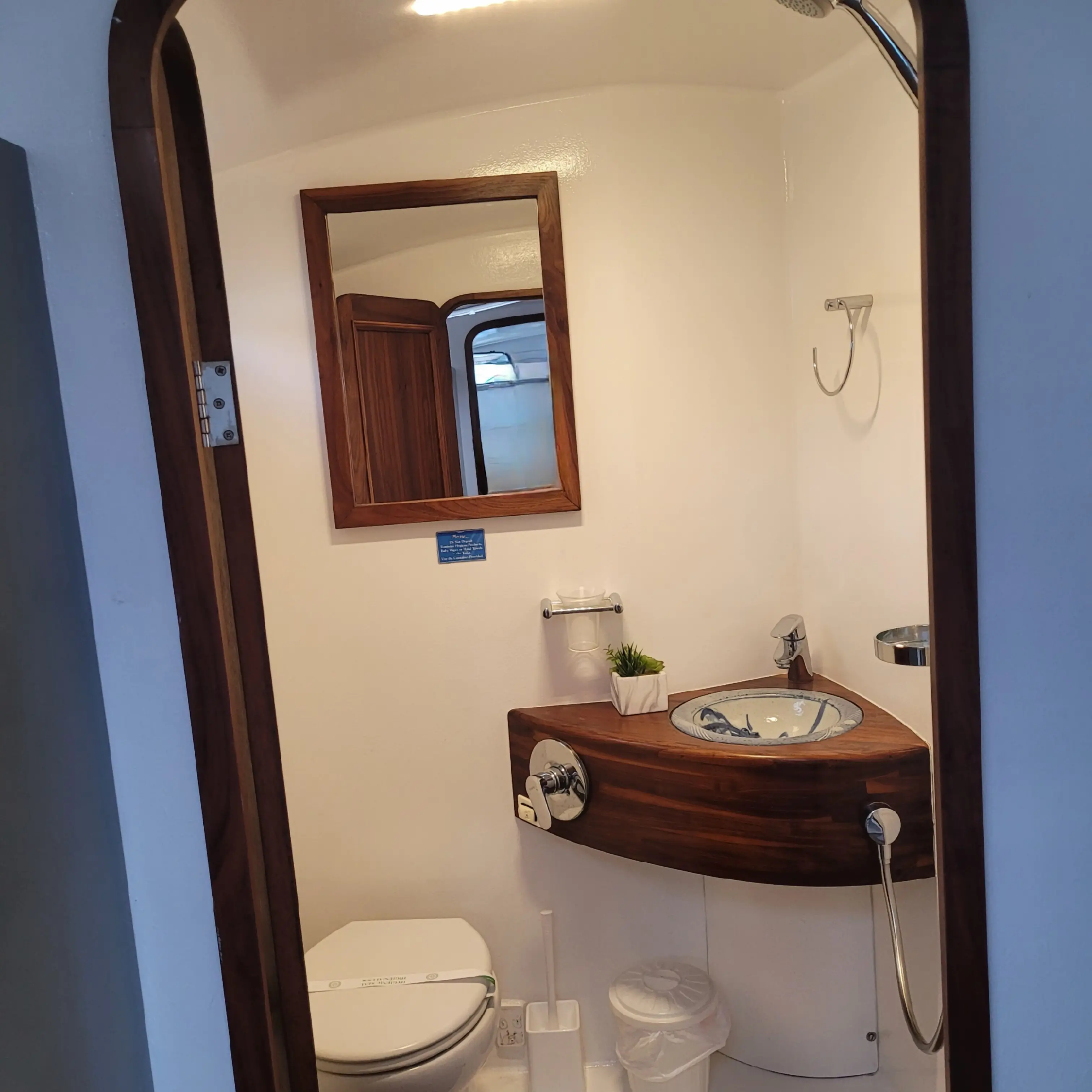 DH 550 - 