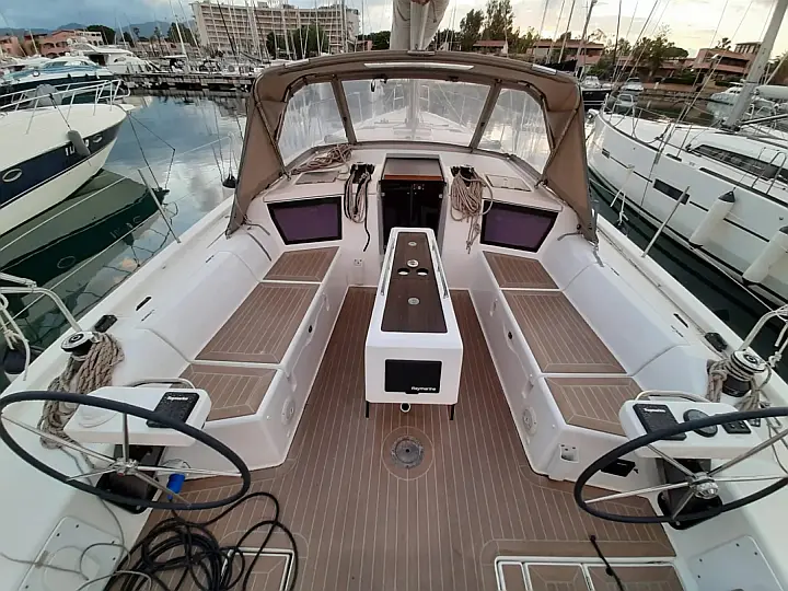 Dufour 430 - 
