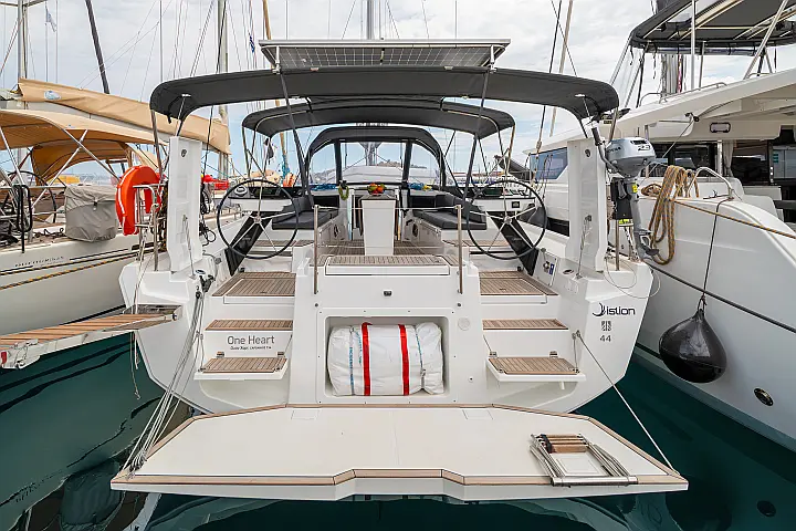 Dufour 44 - 