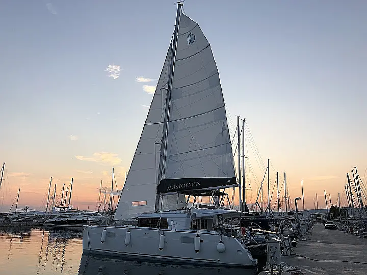 Lagoon 450F - 