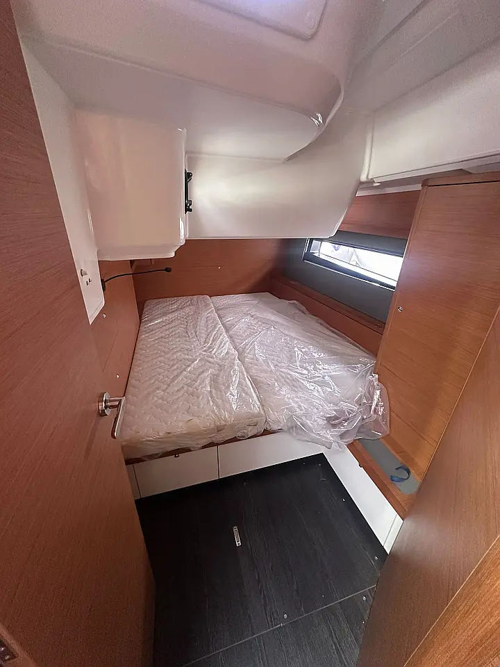 Dufour 48 SAILBOAT - 