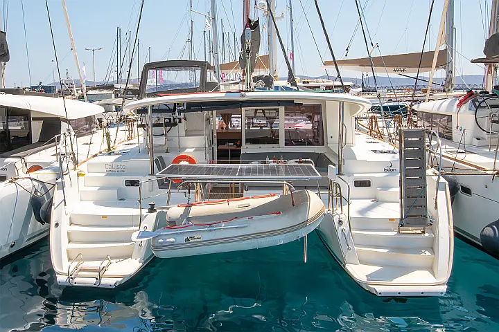 Lagoon 400 S2. - 