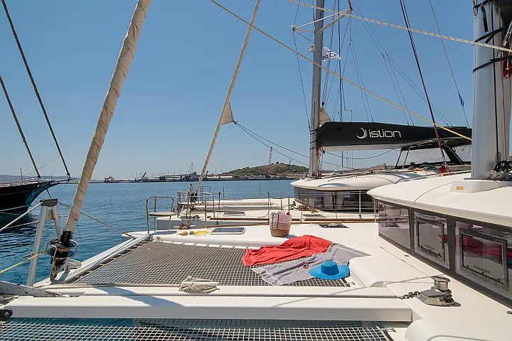 Lagoon 400 S2. - 