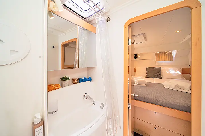 Lagoon 400 S2. - 