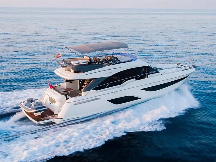 Bavaria R55 - External image