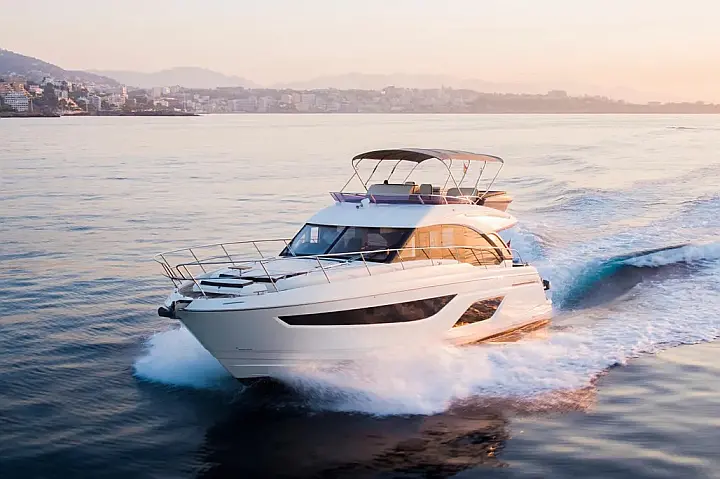 Bavaria R55 - 