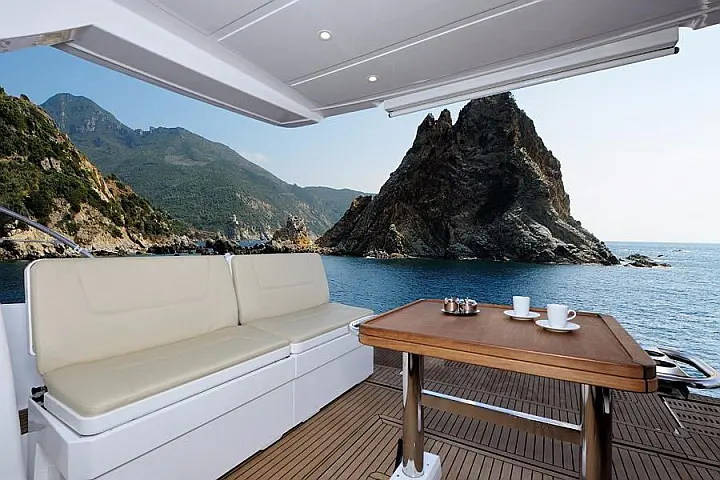 Bavaria Virtess 420 Fly - 