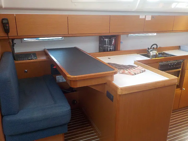 Bavaria Cruiser 51 - 