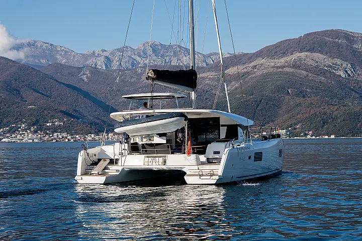 Lagoon 42 - 