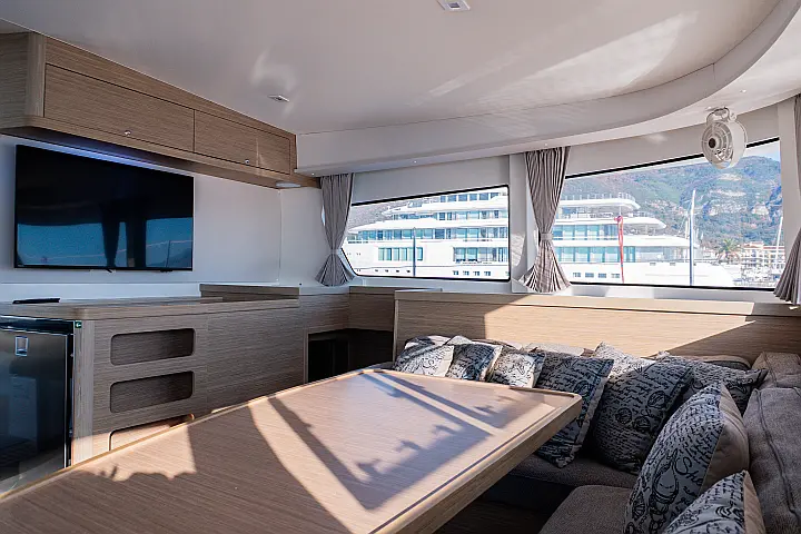 Lagoon 42 - 