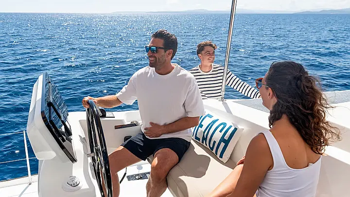 Fountaine Pajot New 44 - 