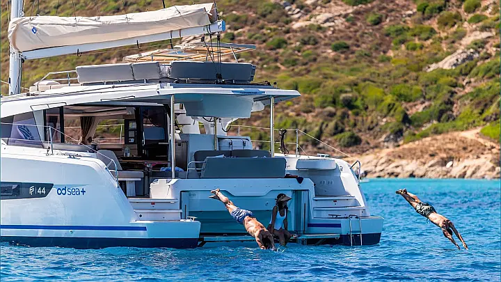 Fountaine Pajot New 44 - 