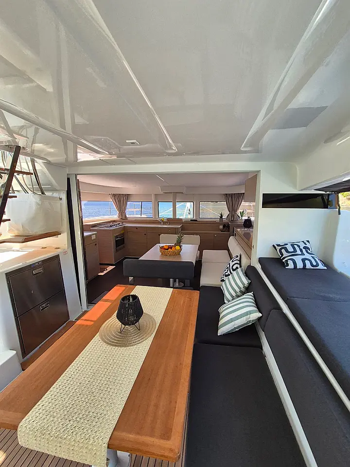 Lagoon 43 - 