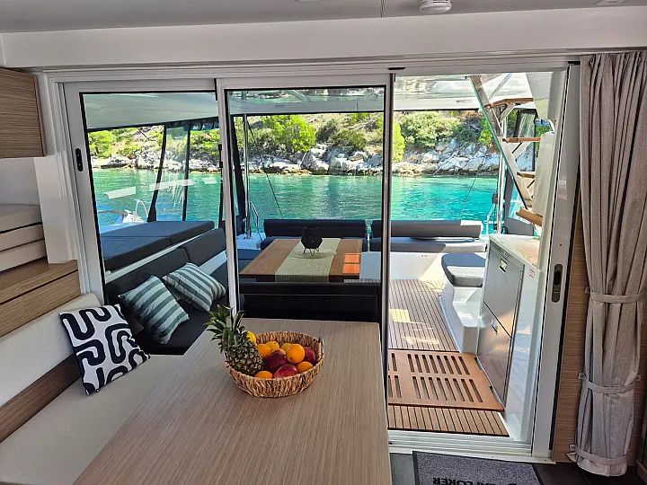 Lagoon 43 - 