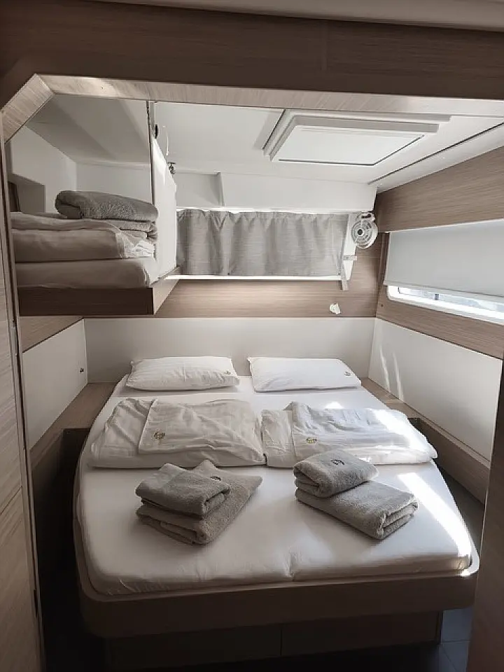 Lagoon 43 - 