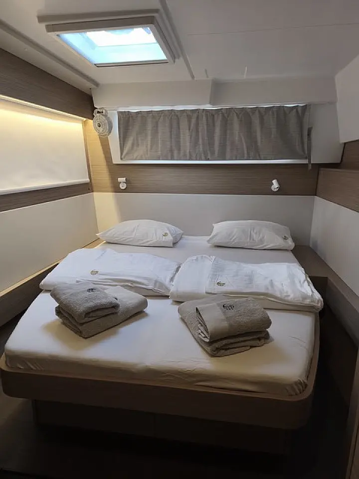 Lagoon 43 - 