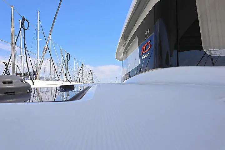 Excess 11 CAT/6 cab - 