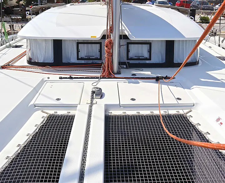 Excess 11 CAT/6 cab - 