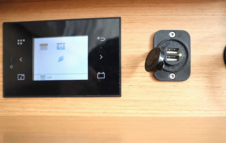 Excess 11 CAT/6 cab - 