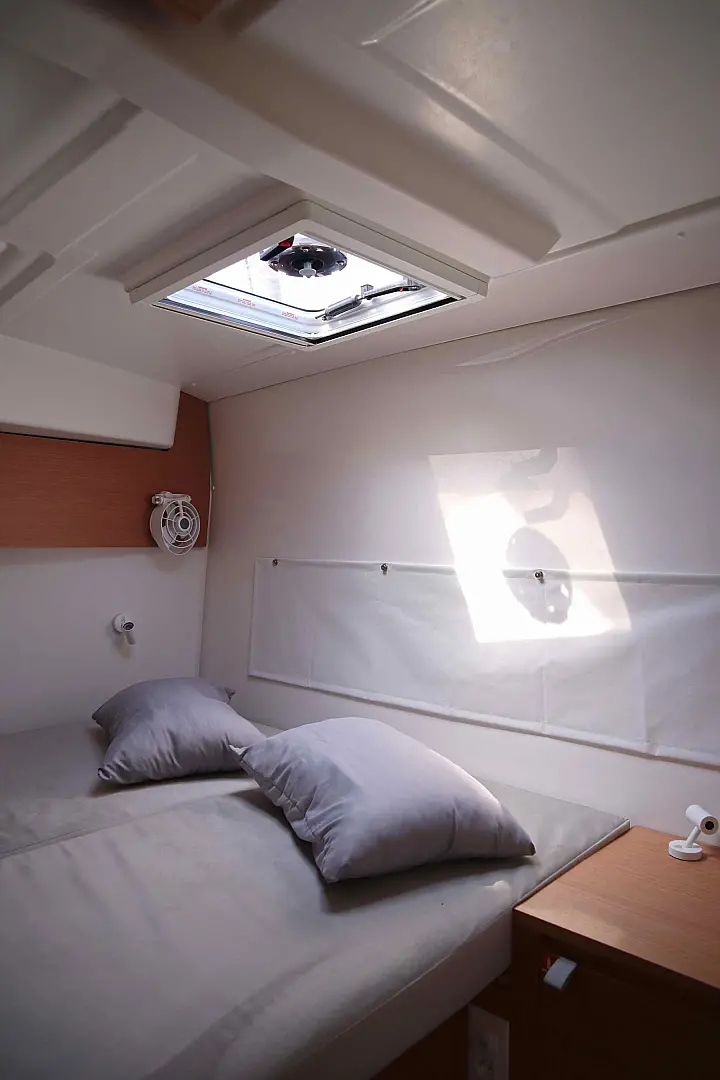 Excess 11 CAT/6 cab - 