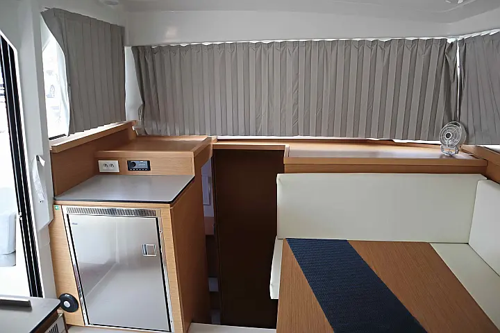 Excess 11 CAT/6 cab - 