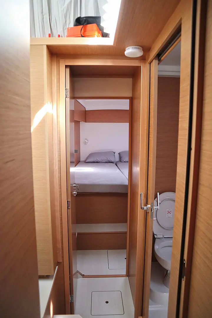 Excess 11 CAT/6 cab - 