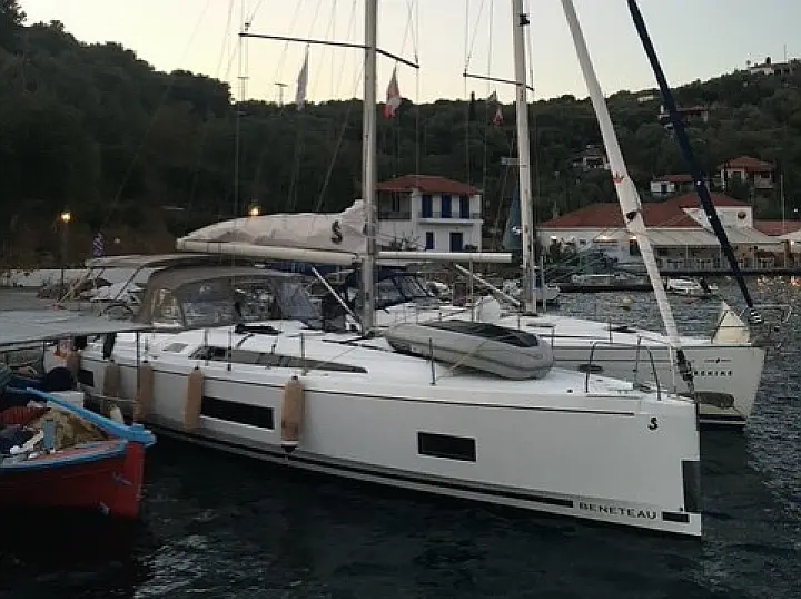 Oceanis 46.1 - External image