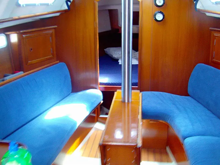 Beneteau Oceanis 331 Clipper - 