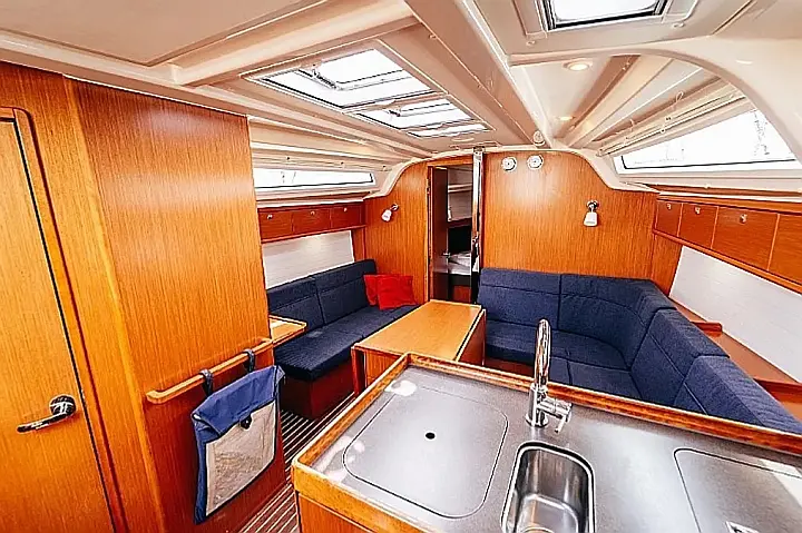 Bavaria Cruiser 37 B - 