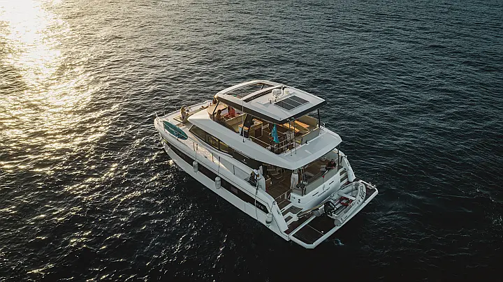 Fountaine Pajot MY6 - 