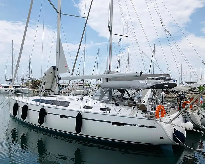Bavaria 51 Cruiser - External image