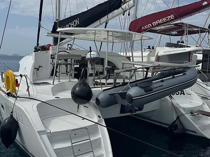 Lagoon 380 S2 - External image