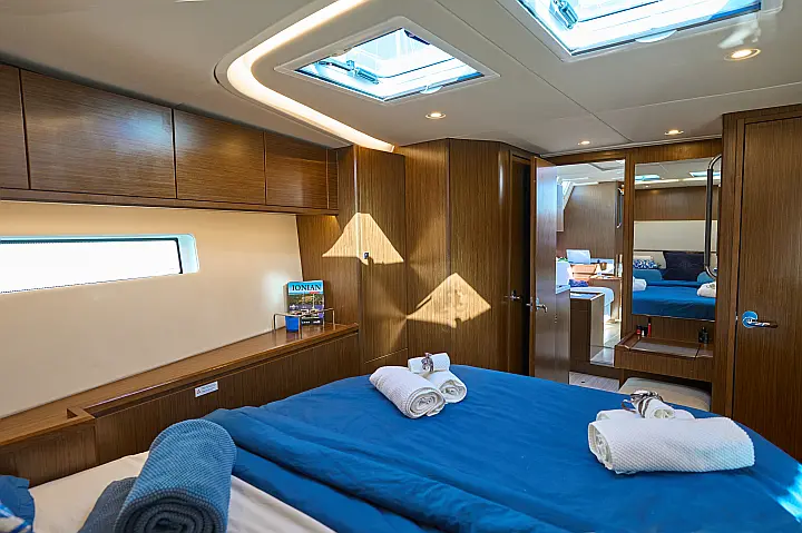 Bavaria C57 - 