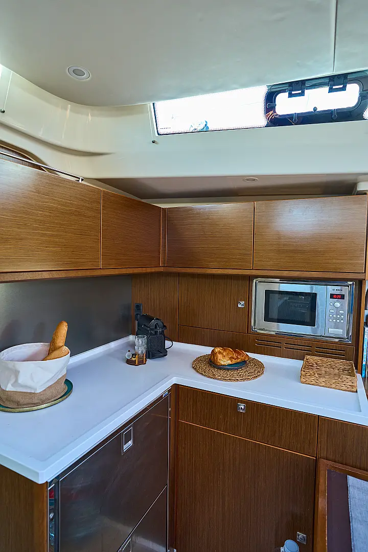 Bavaria C57 - 