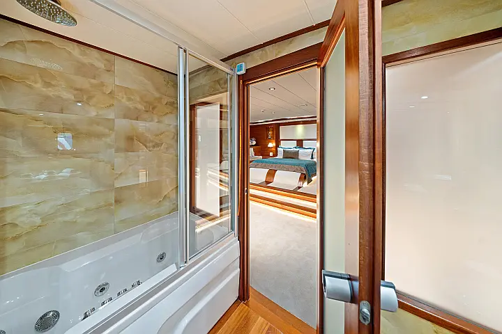 Luxury Sailing Yacht - 