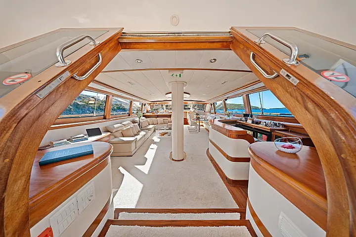 Luxury Sailing Yacht - 