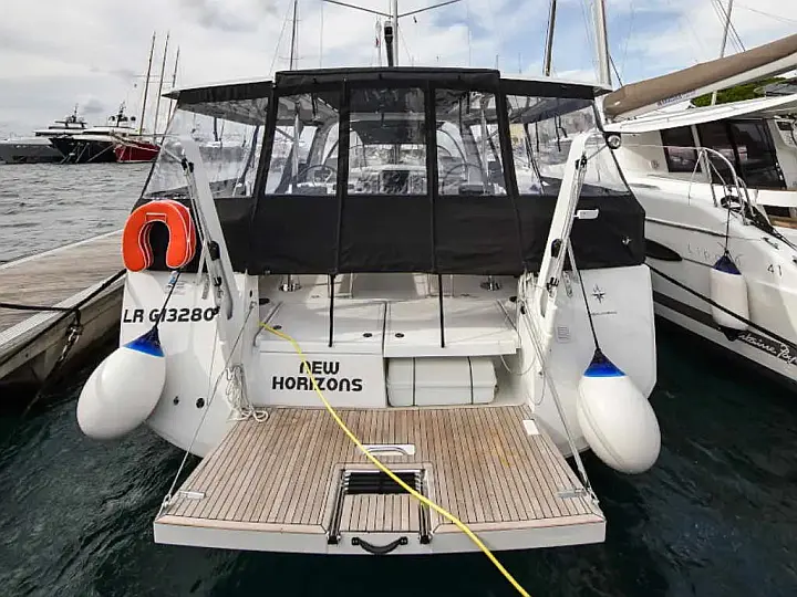 Sun Loft 47 (7 cab.) - 