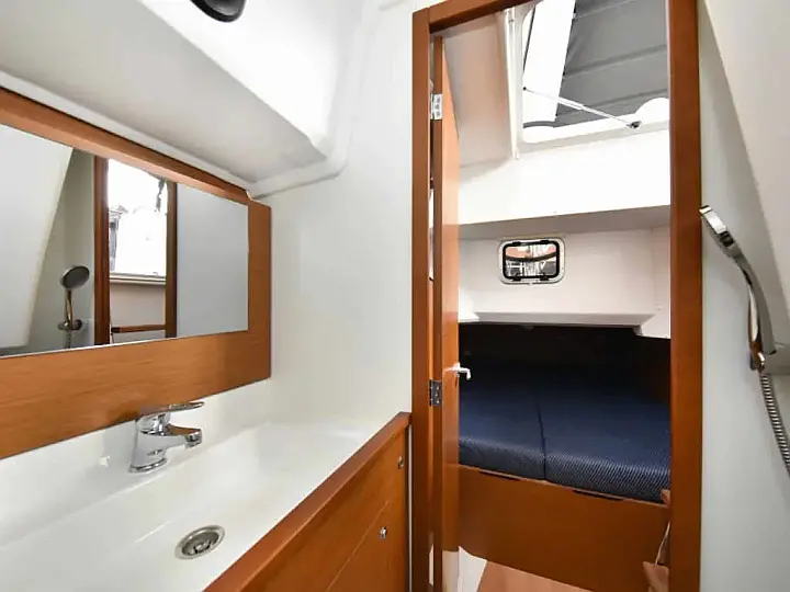 Sun Loft 47 (7 cab.) - 