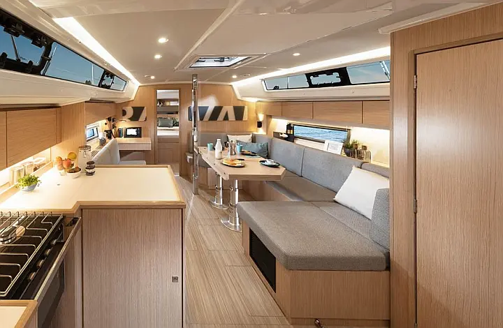 Bavaria C42 (3 cab.) - 