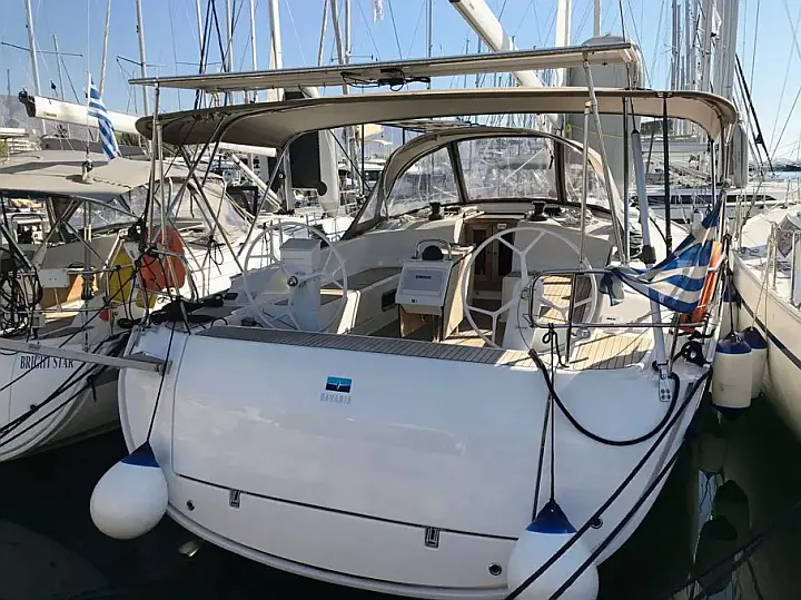 Bavaria Cruiser 51 (5 cab.) - External image