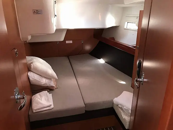 Bavaria Cruiser 51 (5 cab.) - 