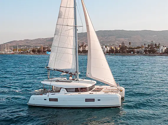 Lagoon 42 A/C & GEN