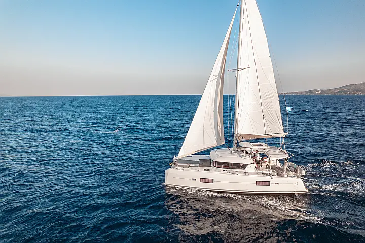 Lagoon 42 A/C & GEN - 