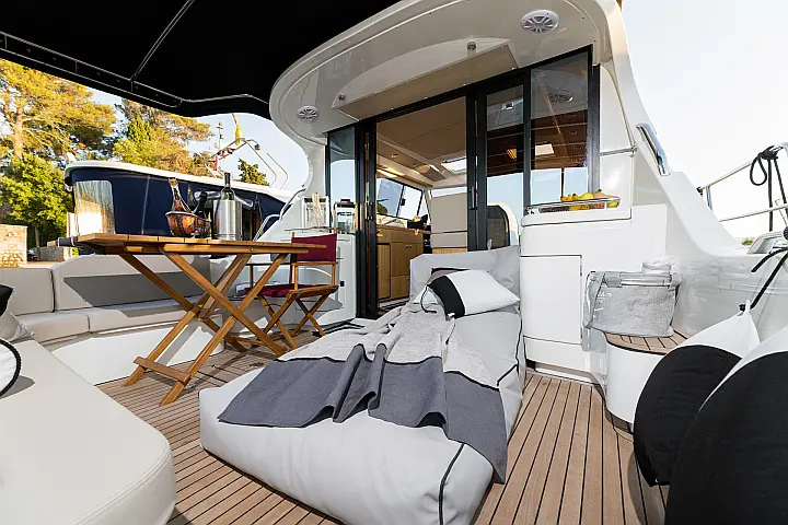 Adriana 36 - 