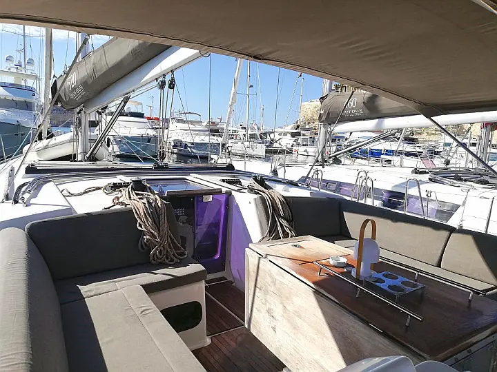 Dufour 520 GL (5 Cab.) - 
