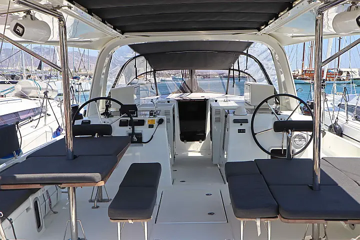 Sun Loft 47 (7 cab.) - 