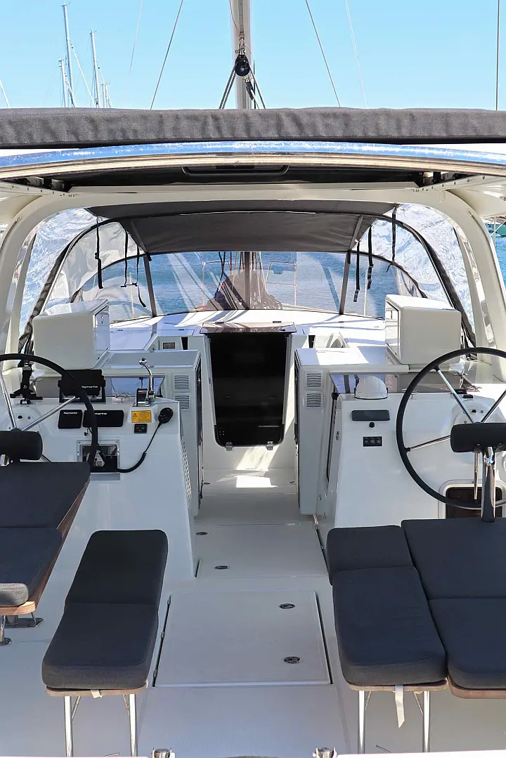 Sun Loft 47 (7 cab.) - 