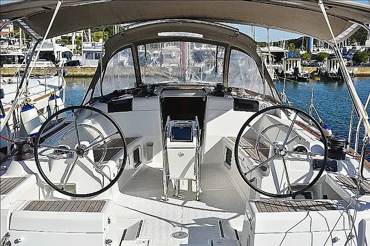 Sun Odyssey 449 (4 cab.) - 